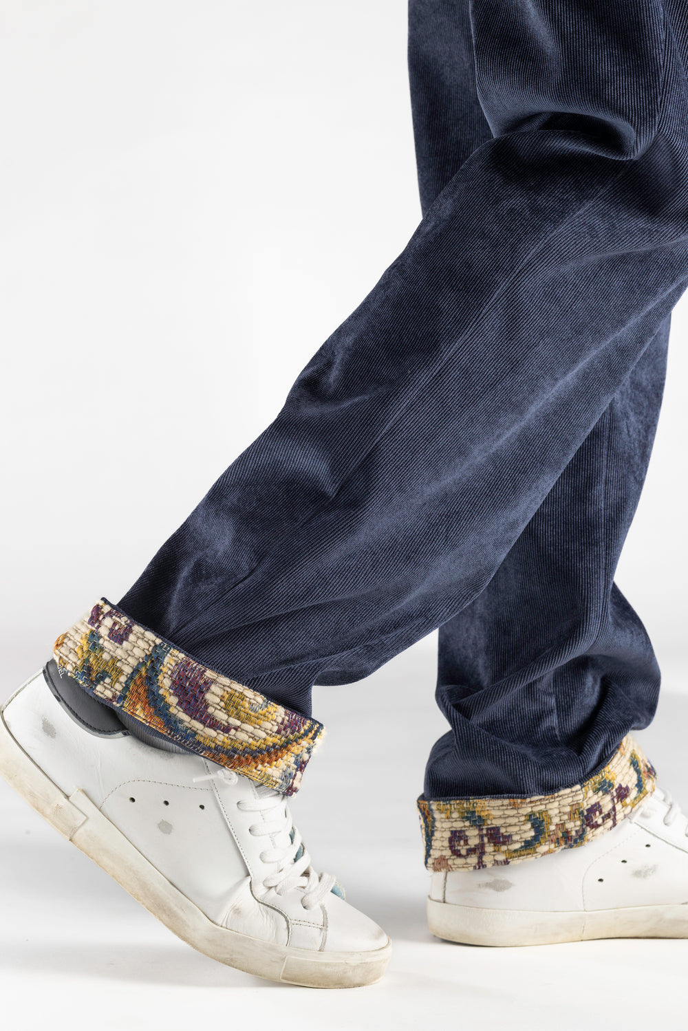 Pantalone in Velluto Mille Righe con Dettaglio Bandana